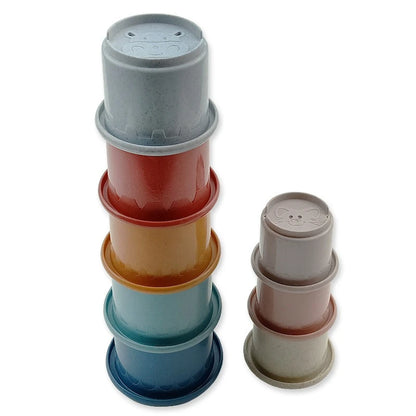 Set de 8 Cubiletes Apilables 🌈 – Juguete Puzzle de Colores para Conejos